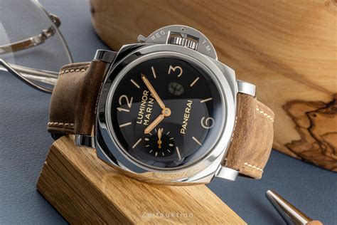 panerai marina handaufzug|panerai luminor marina preis.